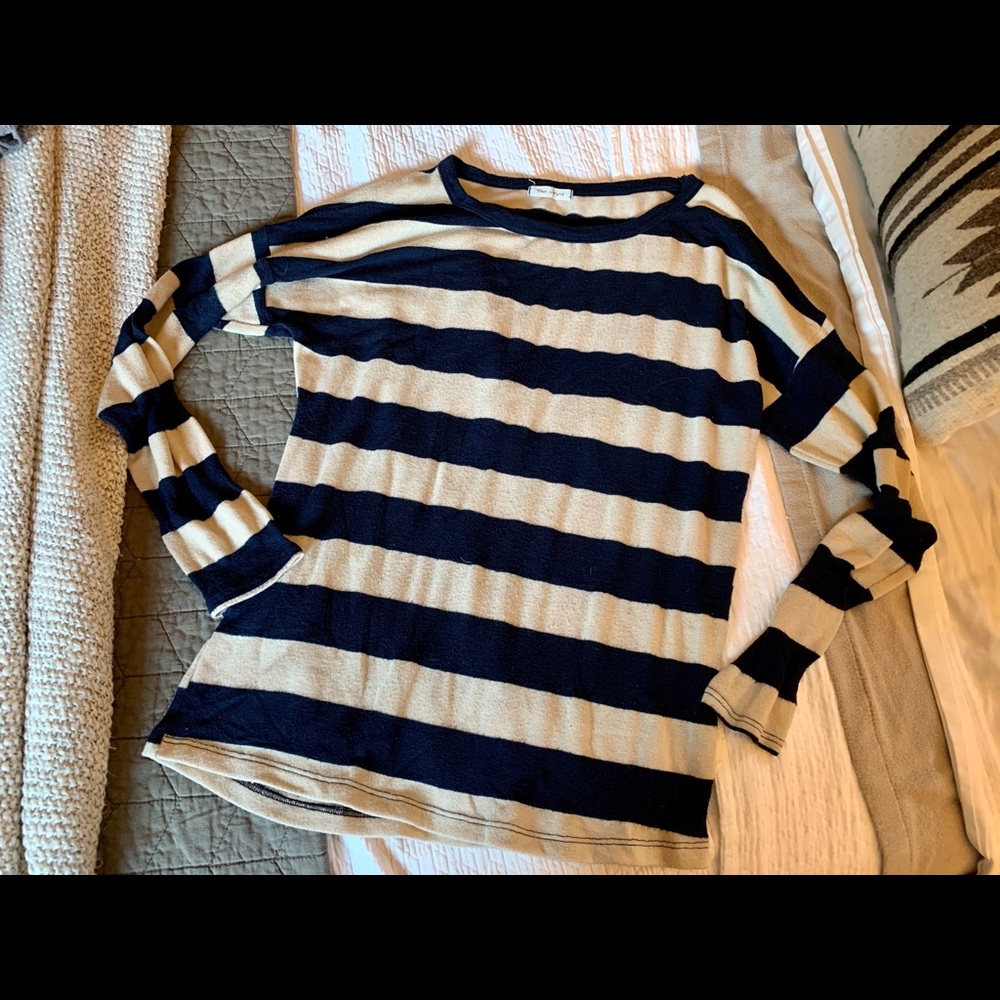 Blue and Cream Lightweight Knit